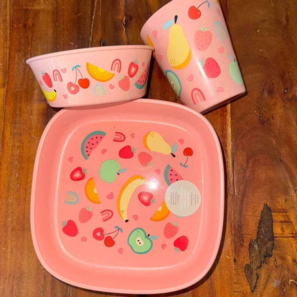 ZAK Bundle Designs New Pink Fruit Mealtime Set Water Bottle Tumbler Bowls Plates